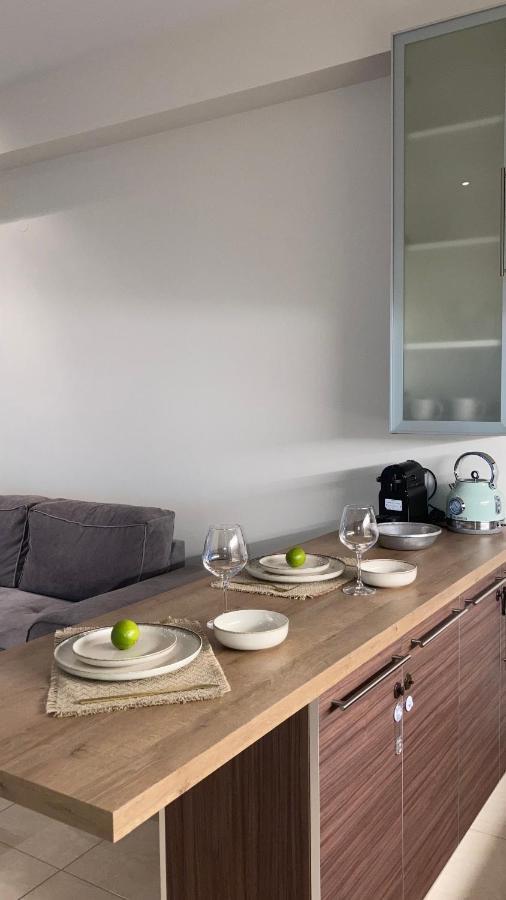 וולוס Bright Luxury Apt. מראה חיצוני תמונה